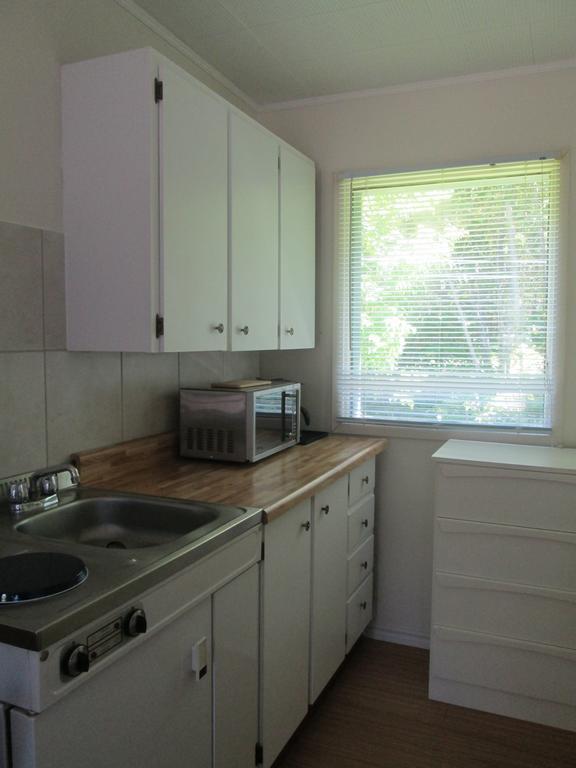 Edgewater Motel And Campground Temiskaming Shores Room photo