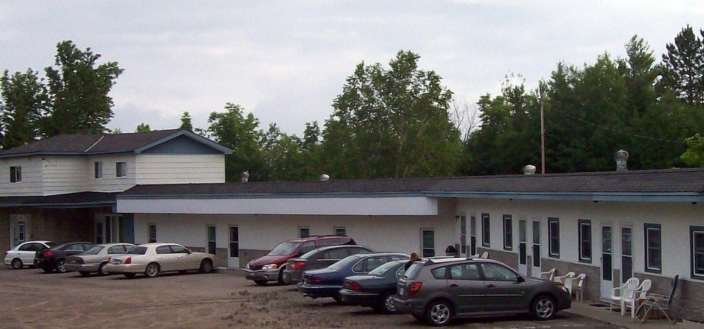 Edgewater Motel And Campground Temiskaming Shores Exterior photo
